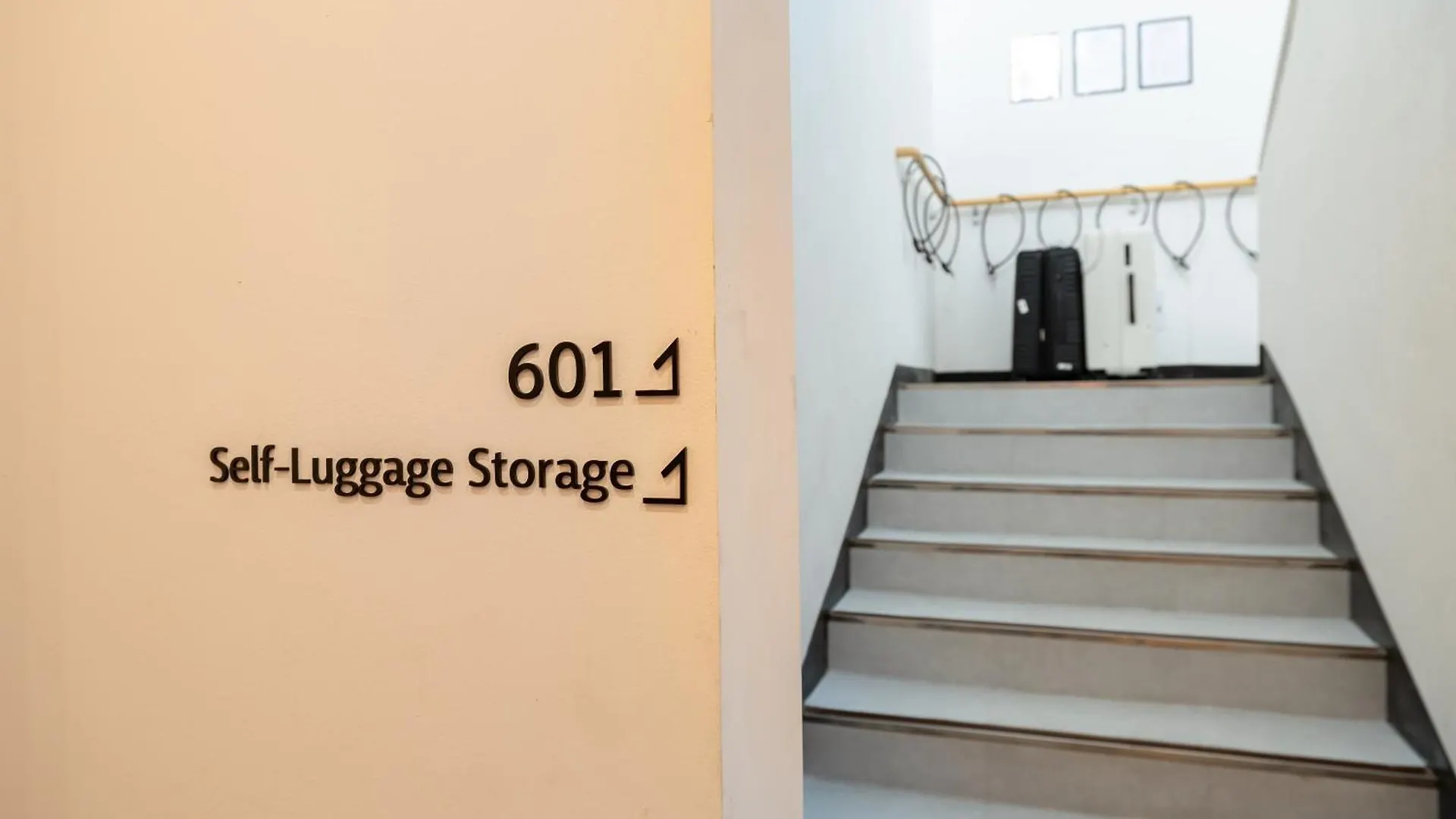 Slow On Hostel Hongdae Seoul